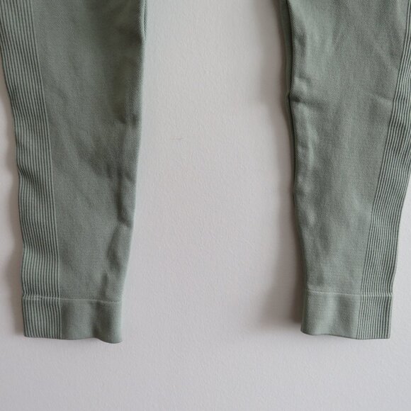 SET ACTIVE Sculptflex Yoga Activewear Leggings in Olive Green Pastel Gym Workout - Picture 8 of 13